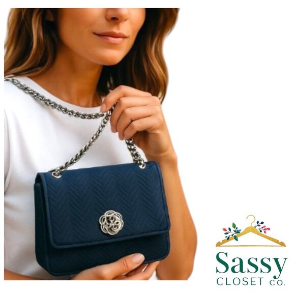 Brighton Handbags - BRIGHTON Statement Bag – Silver Medallion, Compact Luxury, OS